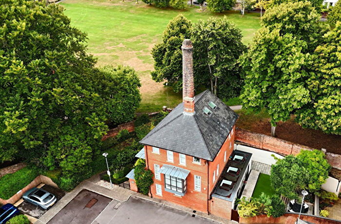 6 Bedroom Detached House For Sale In Winchester, SO22