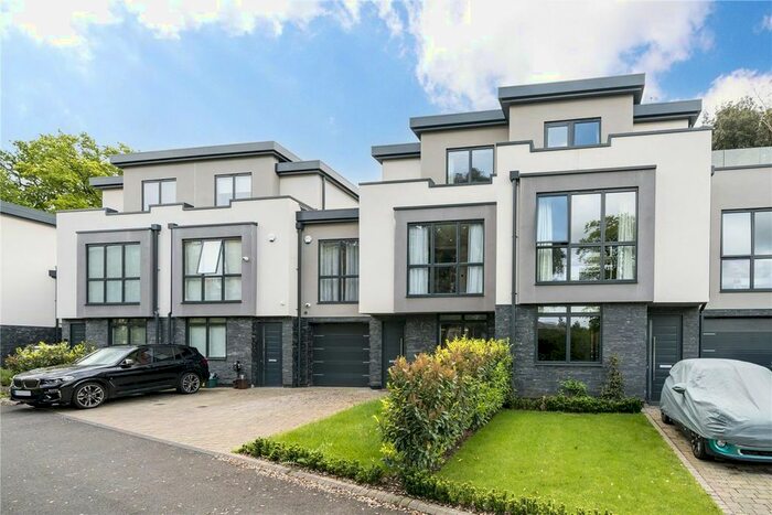 4 Bedroom Property To Rent In Park View, London, SW19