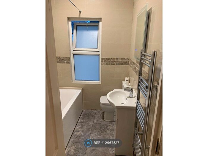 5 Bedroom Terraced House To Rent In Montpelier Gardens, London, E6