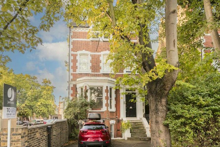 1 Bedroom Flat To Rent In Trouville Road, London, SW4