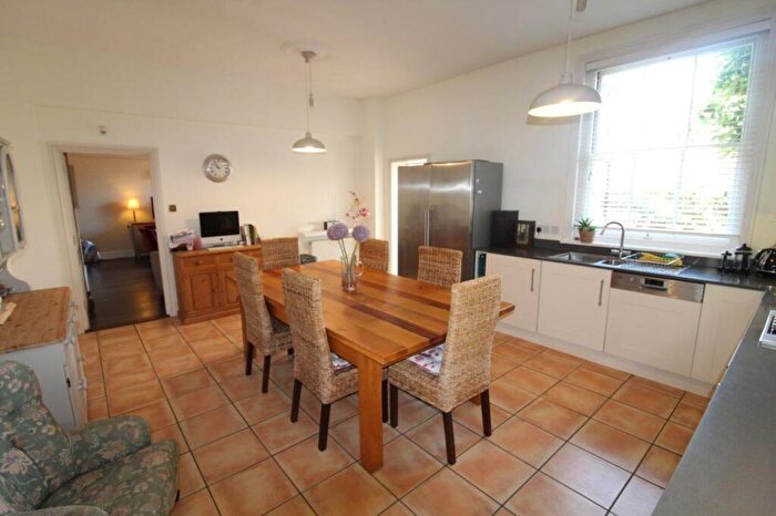 3 Bedroom Flat To Rent In St Anthonys Crescent, Ipswich, IP4