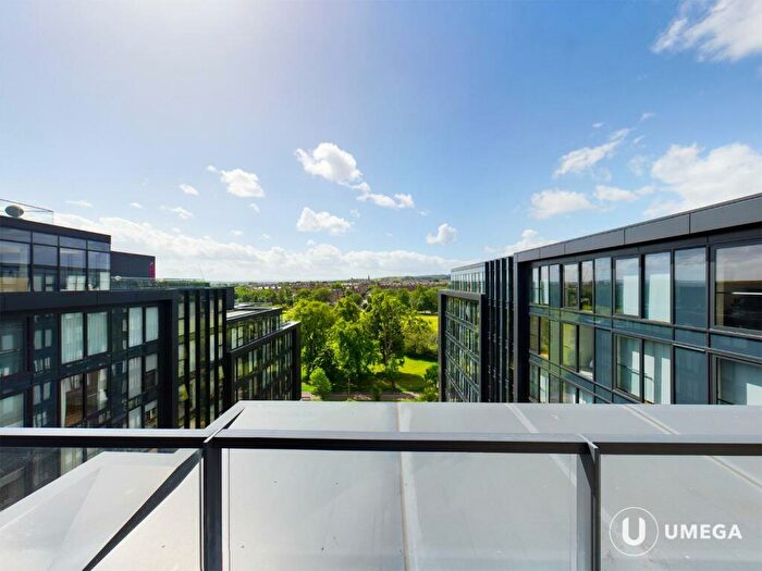 2 Bedroom Penthouse To Rent In Simpson Loan, Quartermile, Edinburgh, EH3