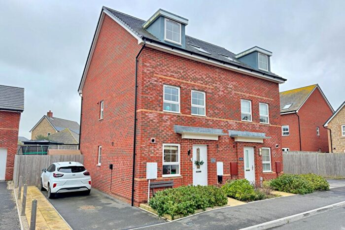 3 Bedroom Semi-Detached House For Sale In Greensands Way, Swanage, BH19