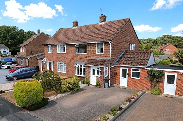 3 Bedroom Semi Detached House For Sale In Long Grove, Baughurst, Tadley, Hampshire, RG26