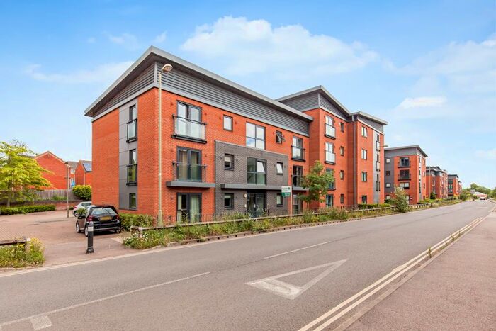 2 Bedroom Flat To Rent In Marshall Road, Banbury, OX16