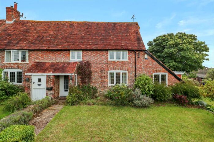 2 Bedroom Cottage For Sale In Church Road, Herstmonceux, Hailsham, BN27