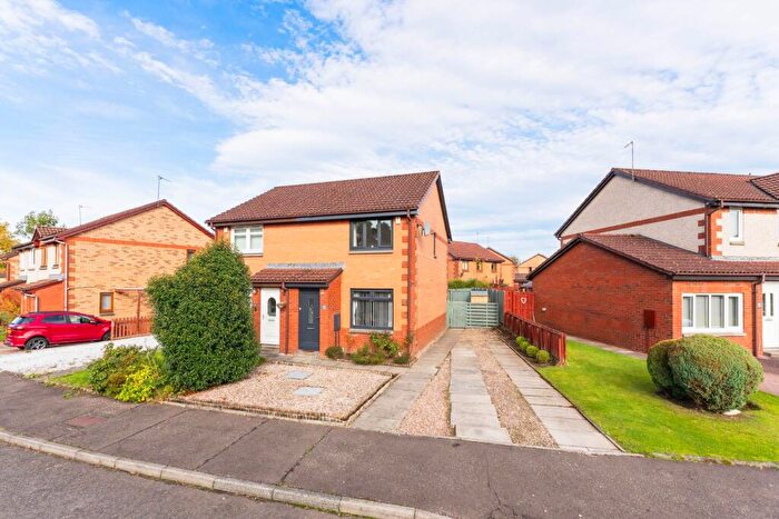 2 Bedroom Semi-Detached House For Sale In Foxknowe Place, Livingston, EH54