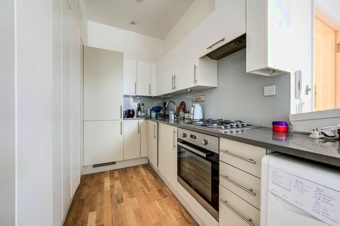 2 Bedroom Flat To Rent In Fernhead Road, Maida Hill, London, W9