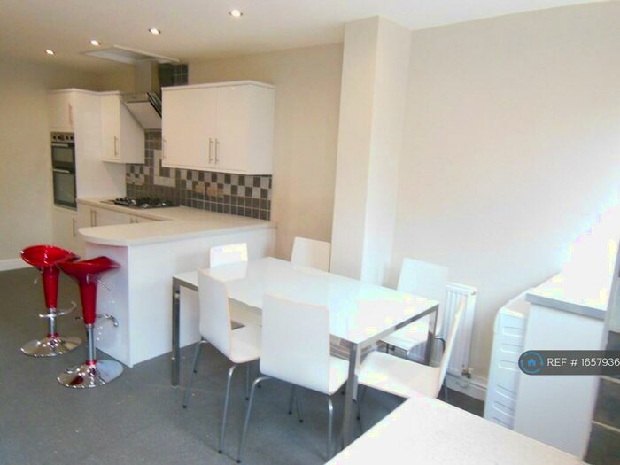 6 Bedroom Terraced House To Rent In Garmoyle Road, Liverpool, L15