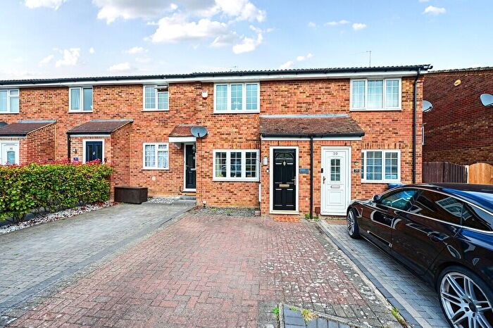 2 Bedroom Terraced House For Sale In Cherrytree Close, Owlsmoor, Sandhurst, GU47