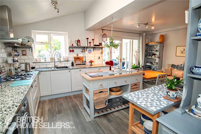 3 Bedroom Detached House For Sale In Grange Park, Albrighton, Wolverhampton, Shropshire, WV7