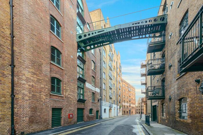 1 Bedroom Flat To Rent In Shad Thames, London, SE1