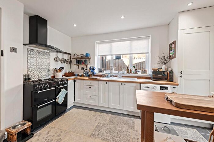 2 Bedroom Detached House For Sale In London Road, Long Sutton, Spalding, PE12