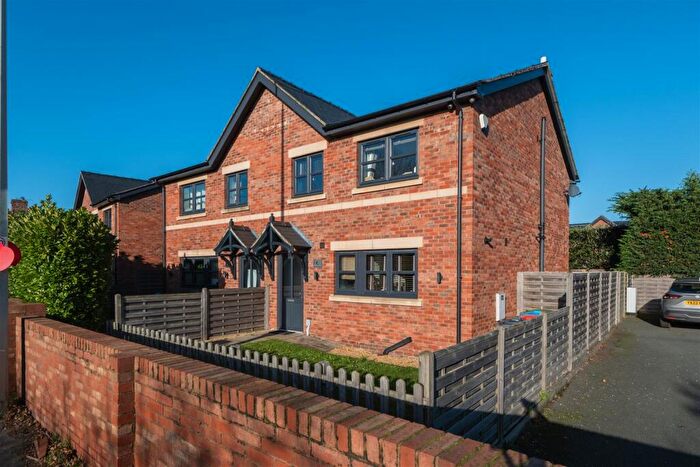 3 Bedroom Semi Detached House For Sale In Tarporley Road, Duddon, CW6