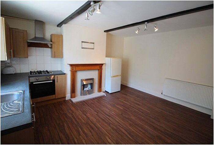 2 Bedroom Terraced House To Rent In Blackmoorfoot Road, Crosland Moor, Huddersfield, HD4