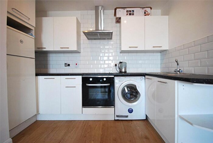 1 Bedroom Flat To Rent In Bow Quarter, Fairfield Road, E3