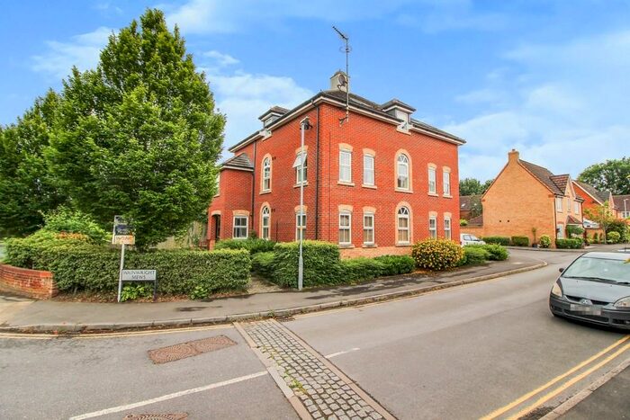 2 Bedroom Apartment To Rent In Wainwright Mews, Wroughton, Swindon, SN4