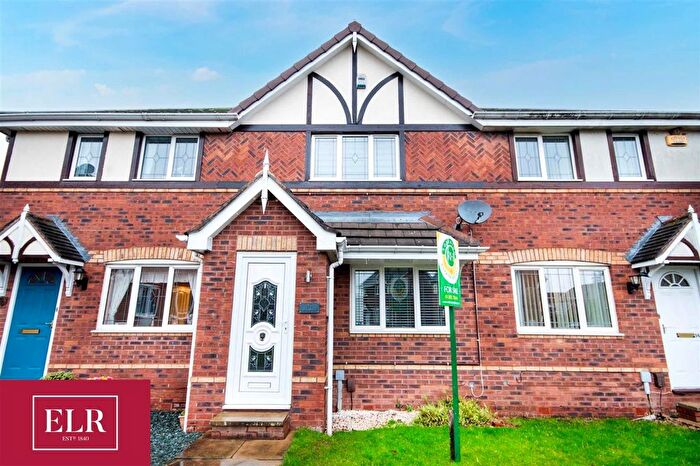 2 Bedroom Town House To Rent In Castledine Court, Balby, Doncaster, DN4