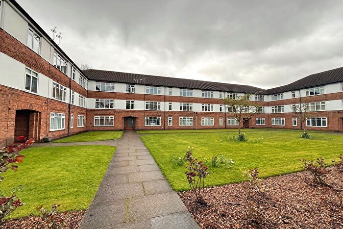 3 Bedroom Flat For Sale In Harewood Court, Marsland Road, Sale, M33