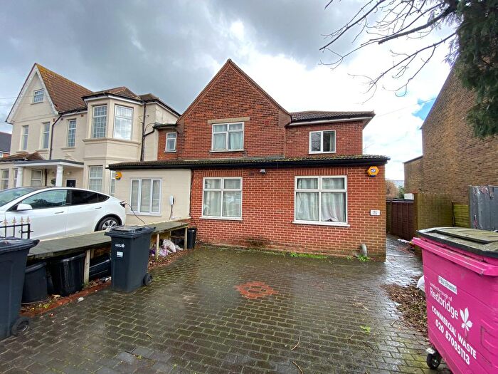 1 Bedroom Studio To Rent In Buckingham Road, London, E18