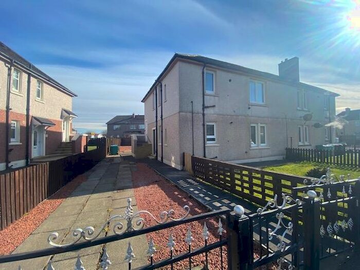 2 Bedroom Flat To Rent In Stewart Crescent, Newmains, Wishaw, ML2