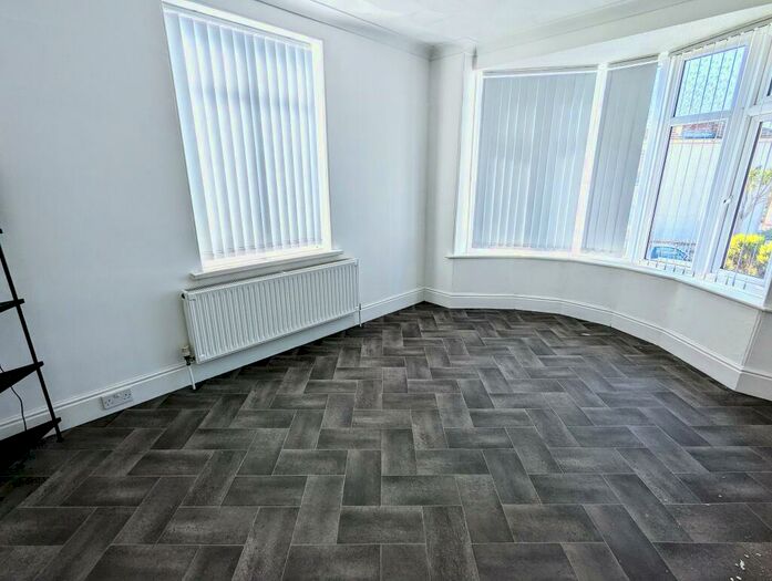 2 Bedroom Bungalow To Rent In Eggbuckland Road, Higher Compton *Zero Deposit Guarantee Available*, PL3