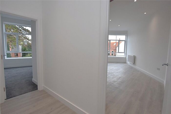 1 Bedroom Flat For Sale In Broadway, Didcot, Oxfordshire, OX11