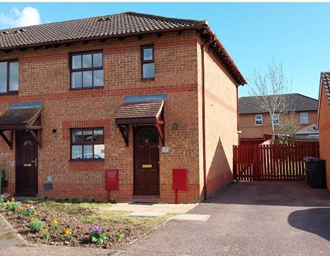 3 Bedroom House To Rent In Wynyard Court, Oldbrook, Milton Keynes, MK6