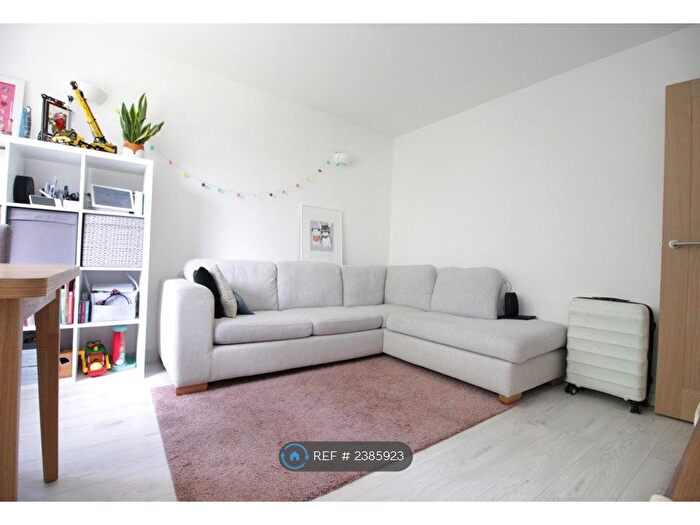 2 Bedroom Maisonette To Rent In Sydney Road, Sidcup, DA14