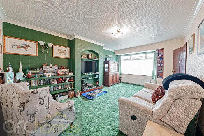 2 Bedroom Semi-Detached Bungalow For Sale In Cromer Drive, Atherton, Manchester, M46