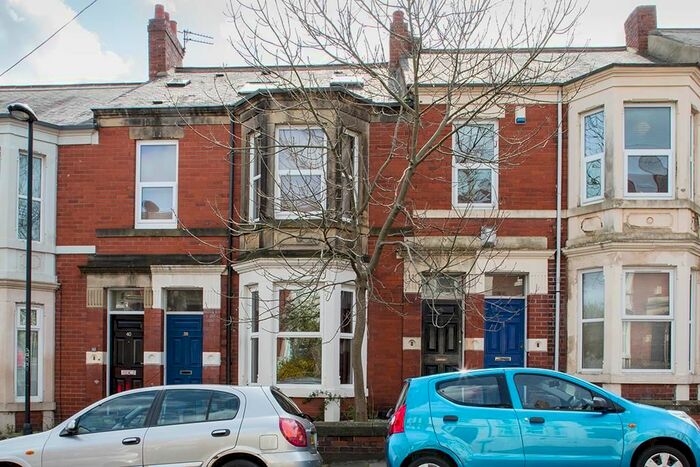 2 Bedroom Maisonette To Rent In Grosvenor Gardens, Newcastle Upon Tyne, NE2