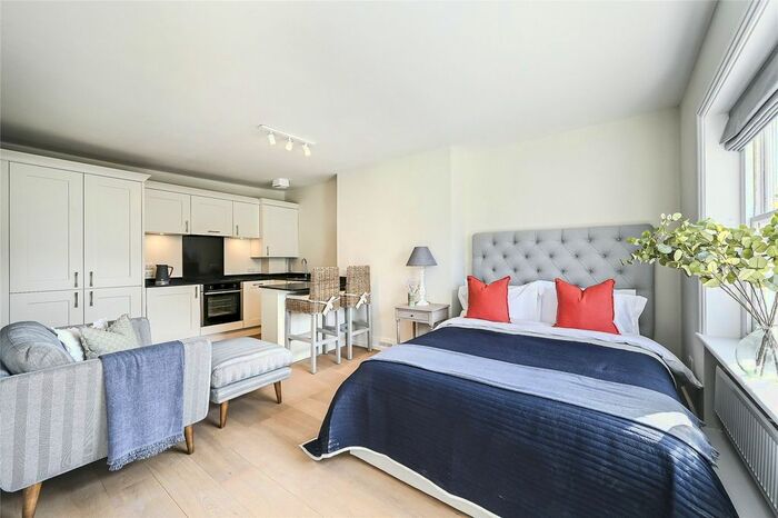 Studio To Rent In Cornwall Gardens, South Kensington, London, SW7