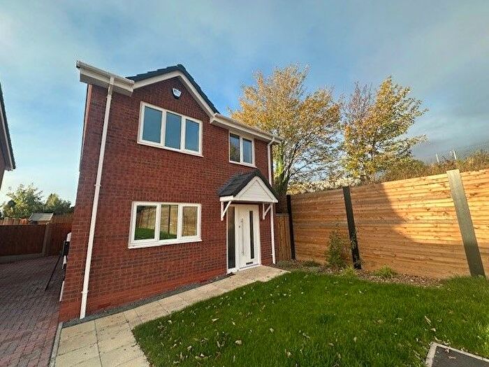 4 Bedroom Property To Rent In Nicholson Court, Kidderminster, DY10