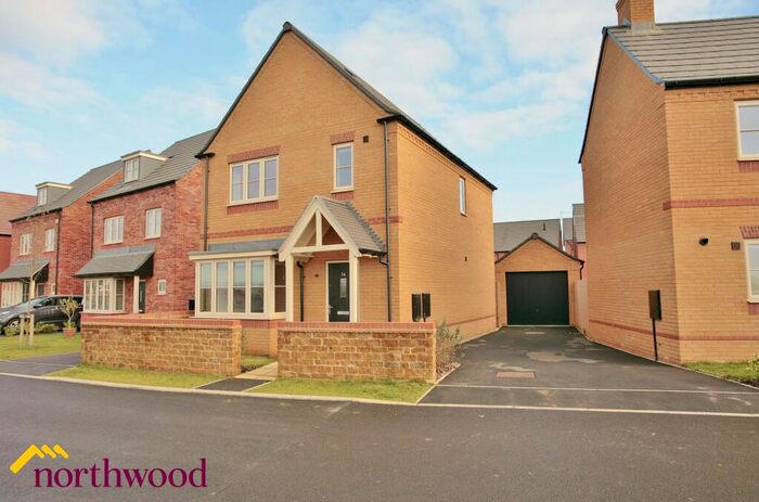 3 Bedroom Detached House To Rent In Tony Humphries Road, Banbury, OX16