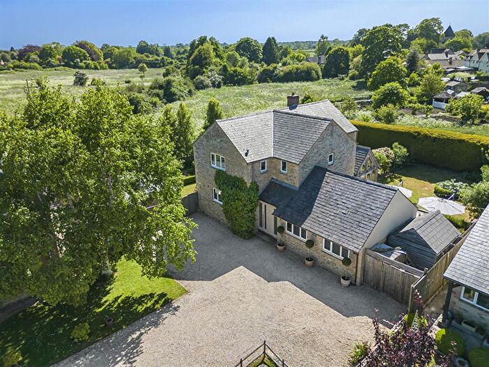 3 Bedroom House For Sale In North Street, Fritwell, Bicester, OX27