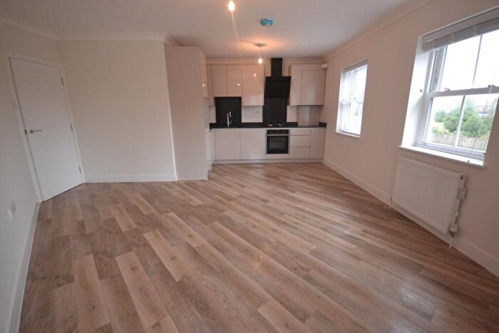 1 Bedroom Apartment To Rent In Wokingham Road, Reading, Berkshire, RG6