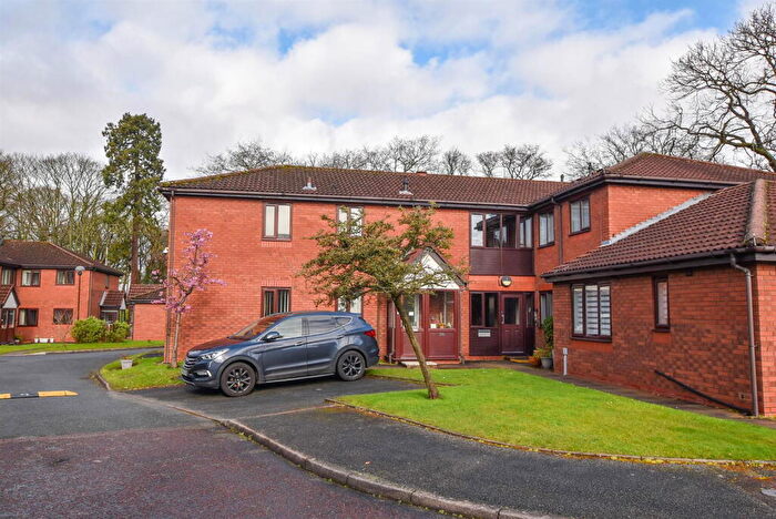 2 Bedroom Apartment For Sale In Bridle Park, Bromborough, Wirral, CH62