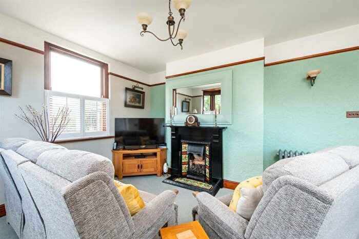 4 Bedroom Detached House For Sale In Lower Chaddesley, Kidderminster, DY10