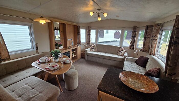 2 Bedroom Park Home For Sale In Dymchurch Road, New Romney, TN28