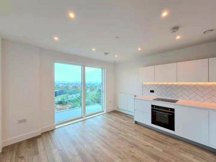 Apartment To Rent In Quill House, Kidbrooke Village, SE3