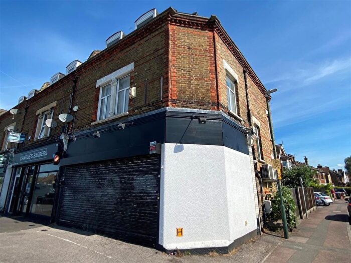 3 Bedroom Maisonette To Rent In Main Road, Sidcup, Kent, DA14