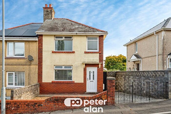 2 Bedroom Semi-Detached House For Sale In Ivy Avenue, Neath, SA11