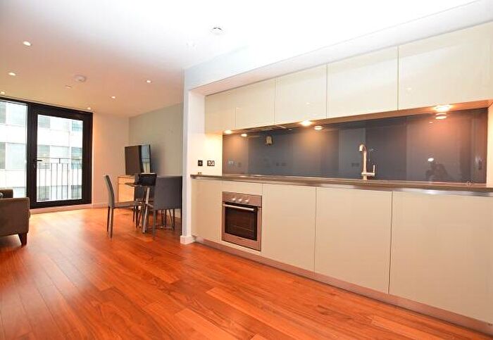 2 Bedroom Apartment To Rent In City Lofts, St. Pauls Square, Sheffield, S1