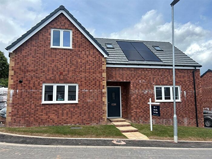 3 Bedroom Detached House For Sale In Forton Road, Chard, Somerset, TA20