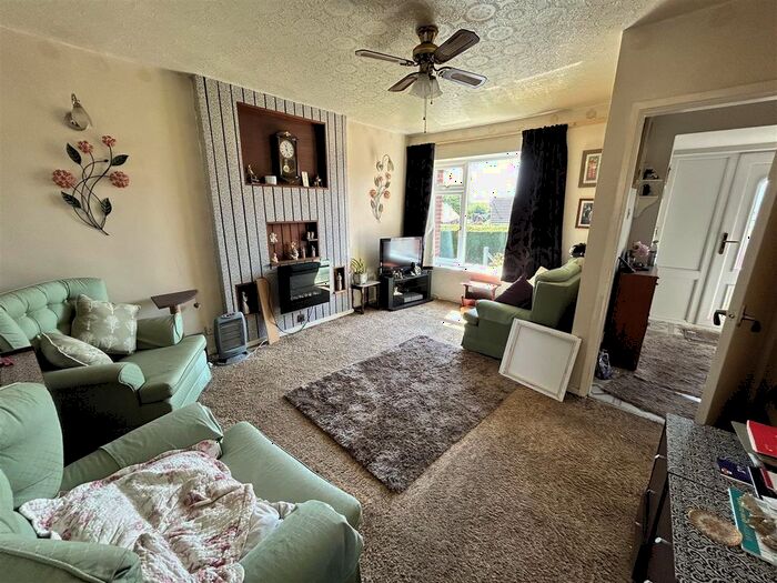 3 Bedroom Terraced House For Sale In Poplar Road, Bishops Itchington, Southam, CV47
