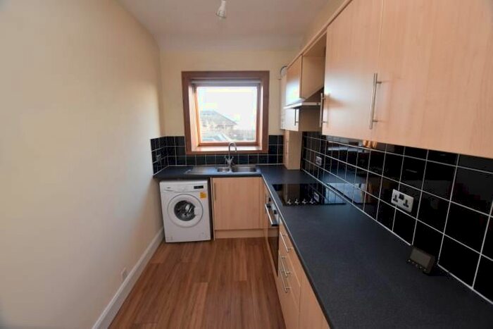 2 Bedroom Flat To Rent In E Ballantine Place, Perth, PH1