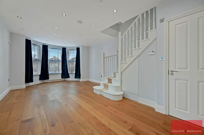 3 Bedroom Property To Rent In Aberdeen Road, London NW10