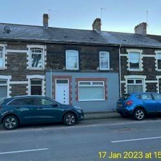1 Bedroom Flat To Rent In Commercial Street, Risca, NP11