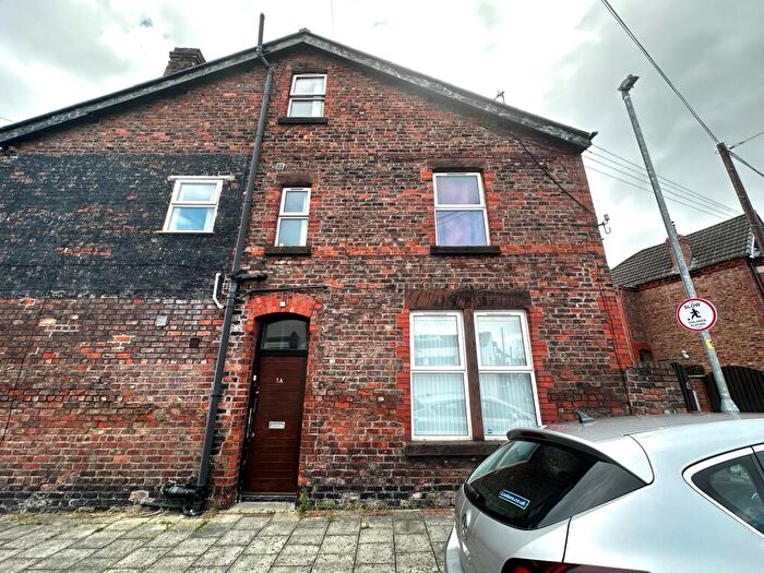 2 Bedroom Maisonette To Rent In Waverley Grove, Birkenhead, CH42