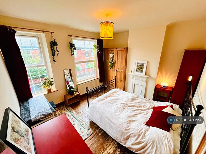 2 Bedroom Terraced House To Rent In Horton Rd, Manchester, M14